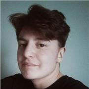 Futur étudiant de 18 ans vivant à Challans et pouvant donner des cours d'anglais dans cette ville. Je sors du lycée avec une mention bien et toujours + de 16 de moyenne en anglais et LLCER (qui était ma spécialité de première et terminale). Niveau B2 en o